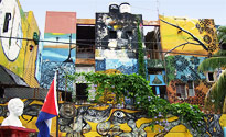 Callejon de Hamel murals